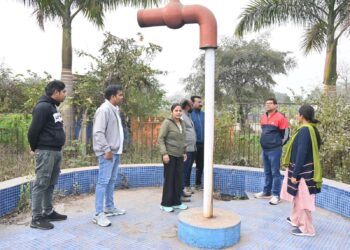 ​निगम आयुक्त ने जोन-5 के सार्वजनिक स्थलों का किया औचक निरीक्षण