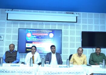 एनआईटी रायपुर में लोको शेड तकनीशियनों के लिए आयोजित प्रशिक्षण कार्यशाला का समापन