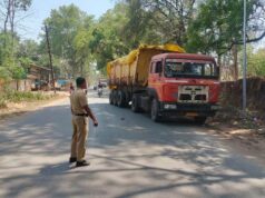 धरमजयगढ़ पुलिस ने ओवरलोड फ्लाईएश वाहन पर की चालानी कार्यवाही, प्रत्येक गाड़ी पर 5000-5000 का जुर्माना …