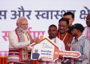अंधेरे से उजाले की ओर: सुशासन ने बदली विशेष पिछड़ी जनजाति के दिव्यांग दंपति की जिंदगी