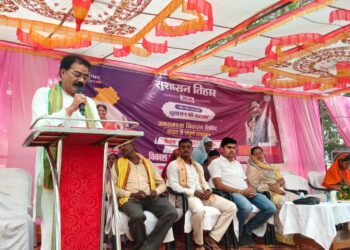 नैनो यूरिया,डीएपी का अधिकतम उपयोग करने और ईंधन की बचत कर देशहित में कार्य करने टीकाराम पटेल ने की अपील, खम्हार में सुशासन तिहार संपन्न