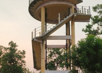 वर्षो से बने पानी टंकी में पानी भरने भूल गये पीएचई विभाग?… ग्रामीणों को नहीं मिल रहा जल जीवन मिशन योजना का नाम… आमापाली की शोभा बड़ा रहा पीएचई विभाग का पानी टंकी