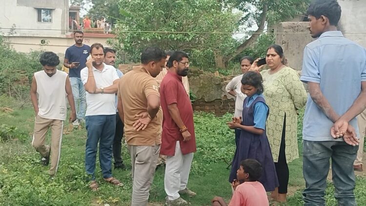धरमजयगढ़ मस्जिद पारा में अधेड़ महिला की लाश मिलने से क्षेत्र में सनसनी