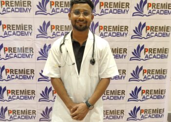 महिपेंद्र रात्रे ने 20 वर्ष की उम्र में NEET में सफलता हासिल कर MBBS सीट प्राप्त की, क्षेत्र का बढ़ाया मान